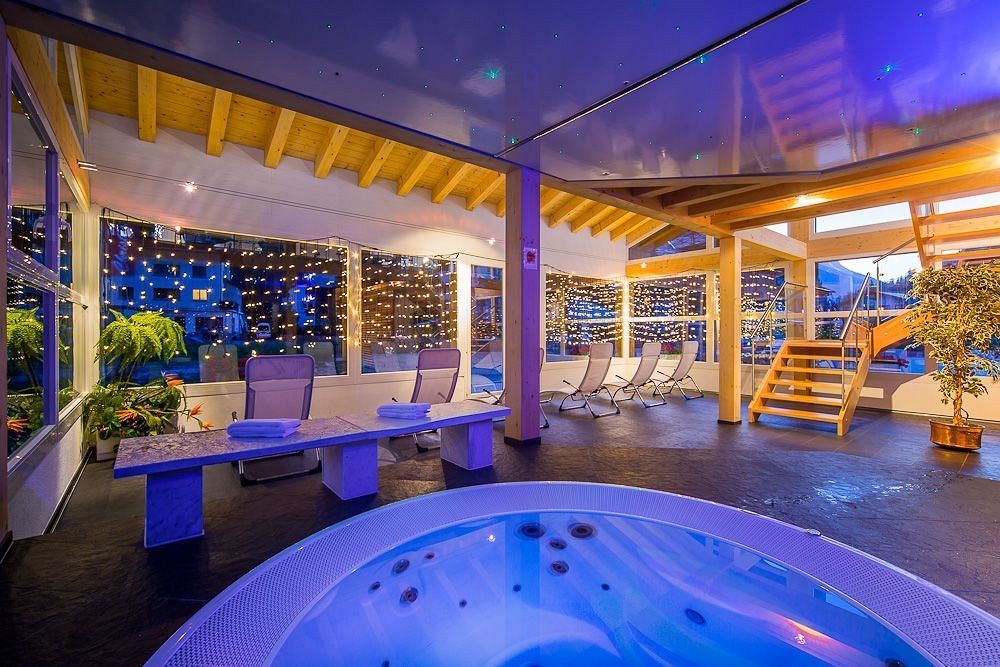 Wellness- Und Schneesporthotel Christiania 萨斯阿尔马格尔 外观 照片